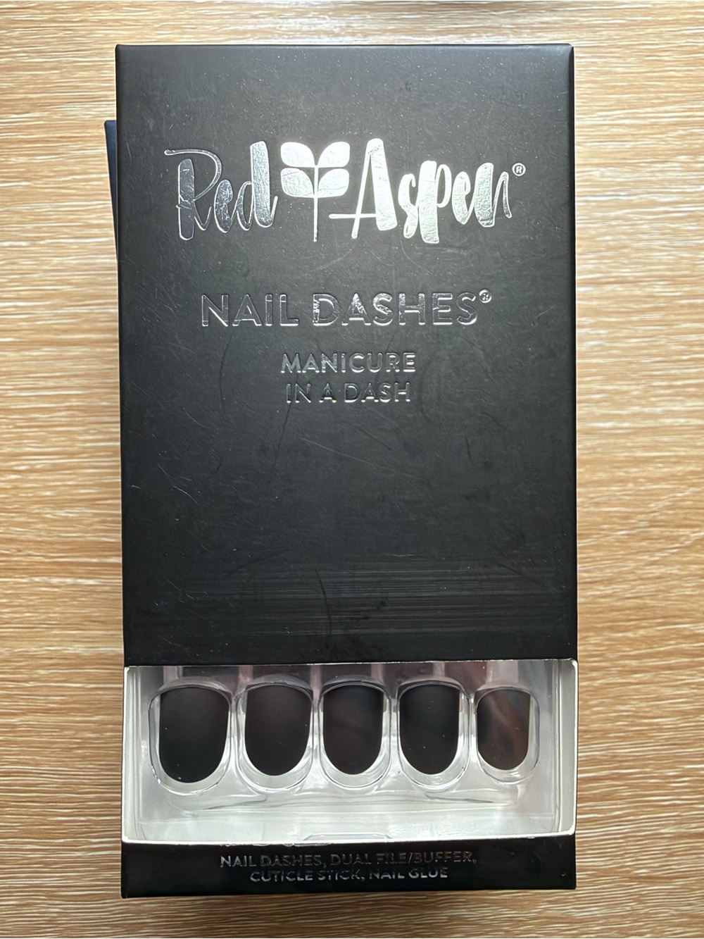 Red Aspen -Music For Melody - Press On Nails Kit - NEW! Black Matte Short Square